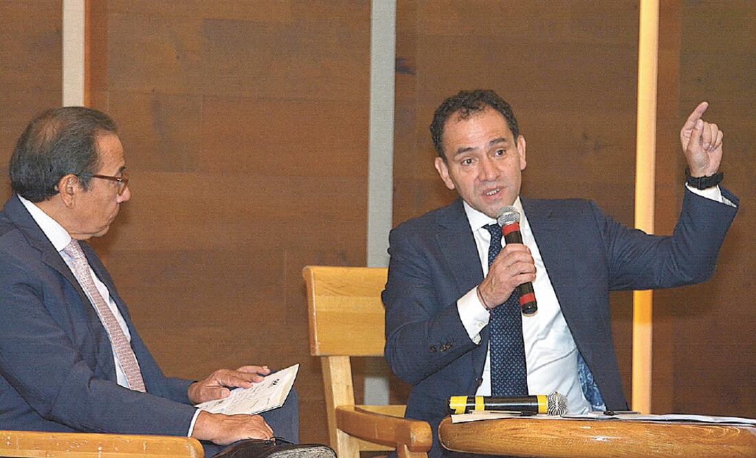 El secretario de Hacienda, Arturo Herrera, afirmó que la dependencia ha estado muy cerca del sector empresarial para crear una mesa de trabajo. Foto: CORTESÍA