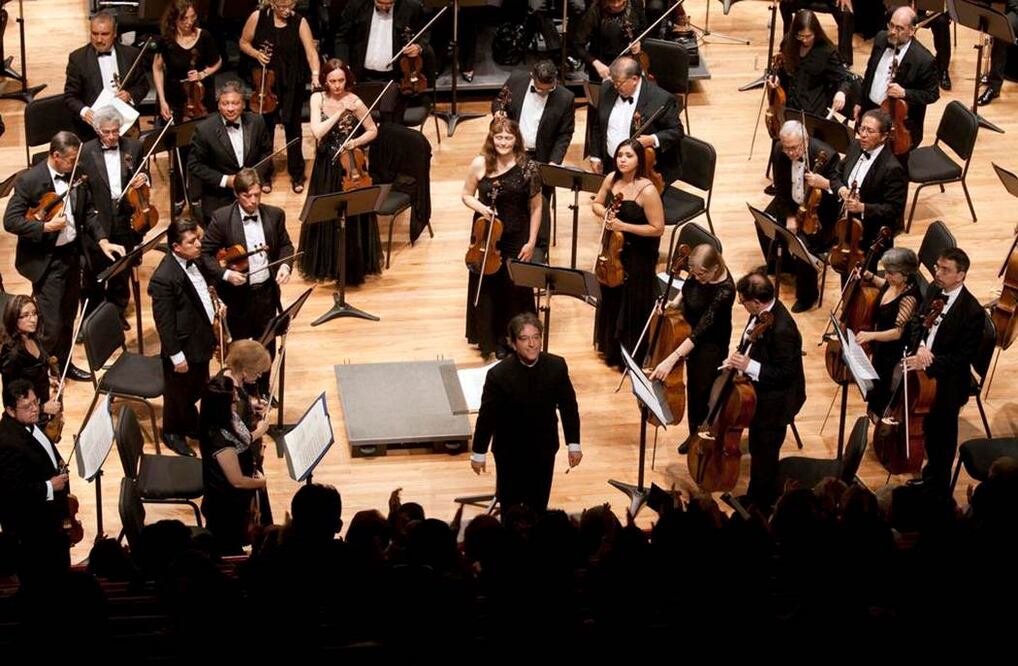 Desde que Areán fue designado como director artístico por la anterior secretaria de Cultura, Lucía García Noriega, había trascendido que existía molestia en la agrupación porque no fueron tomados en cuenta en la elección (@FilarmonicaCDMX)