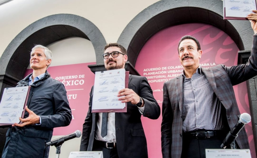 Alfredo del Mazo, Román Meyer y Omar Fayad. Foto: Cortesía/Sedatu