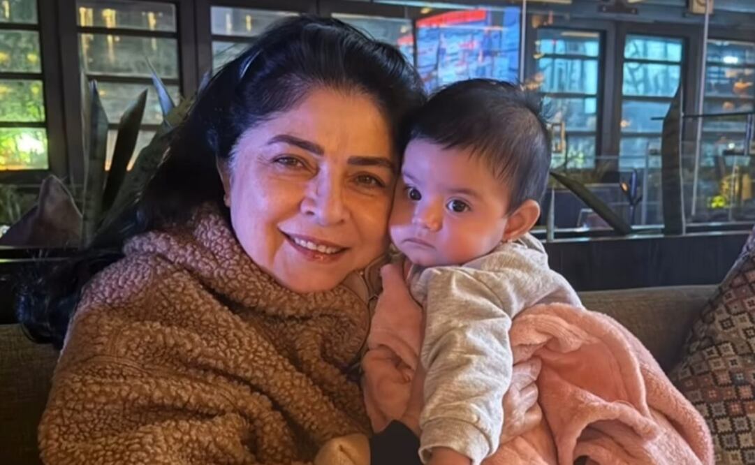 Victoria Ruffo y su nieta Tessa.
