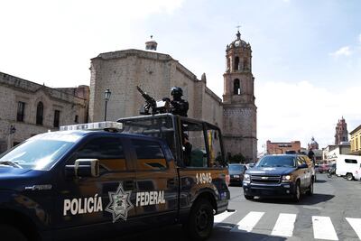 En riesgo de congelarse, iniciativas de certeza laboral a policías, coinciden CNDH y PF