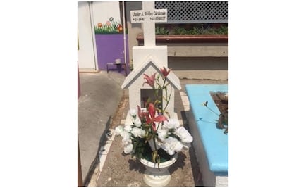 Instalan otro cenotafio para Javier Valdez