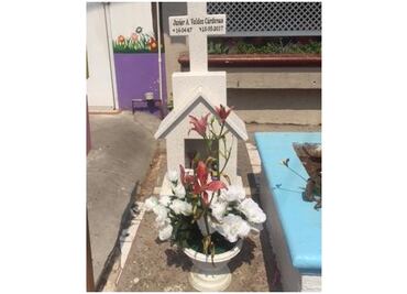 Instalan otro cenotafio para Javier Valdez