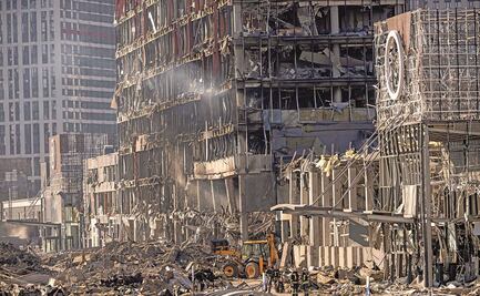 Bombardean centro comercial en Kiev y viviendas en Odesa