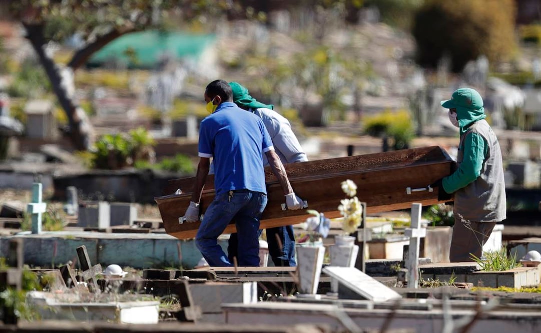 Cementerio en Brasil, el país latinoamericano más golpeado por la pandemia del Covid-19 (Foto: AP)