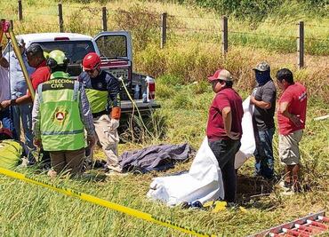 Mueren 2 trabajadores de alcantarilla intoxicados