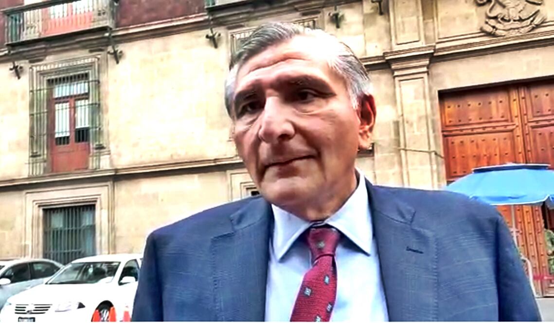 Adán Augusto López aseguró que se atendió a las manifestantes y se logró un acuerdo. Foto: especial