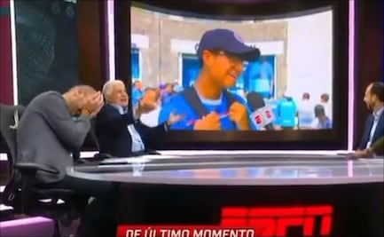 Aficionado de Cruz Azul hace tremendo oso durante programa en vivo; Tuca Ferretti se burla de él