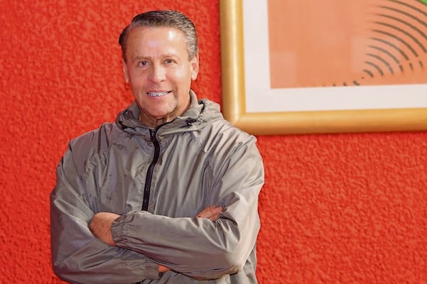 Adame sería cantante con ayuda de Sergio Andrade