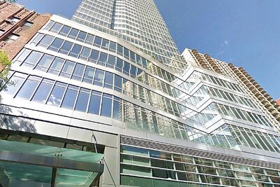 Aseguran autos por 8 mdd a esposa de ex tesorero de Tabasco