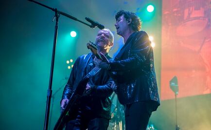 Caifanes hace vibrar el Palacio de los Deportes