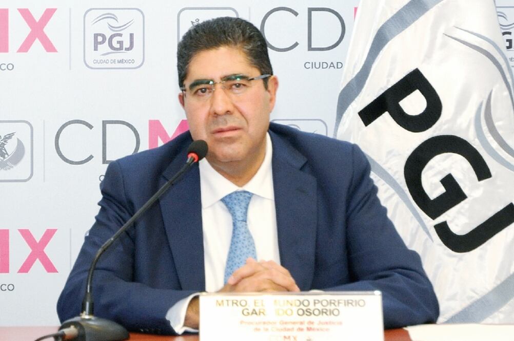 La PGJ local, a cargo de Edmundo Garrido, esperará un día más a que se presenten los agentes exhibidos recibiendo sobornos del narco. (ARCHIVO EL UNIVERSAL)