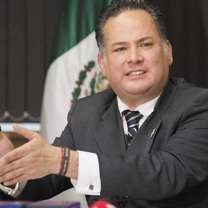 El titular de la Unidad de Inteligencia Financiera, Santiago Nieto Castillo, afirmó que en este sexenio se han presentado 54 denuncias que involucran a 222 personas, de las cuales 114 son morales. ARCHIVO EL UNIVERSAL