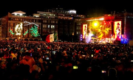 Estos son los artistas que se han presentado en el Zócalo por invitación de AMLO