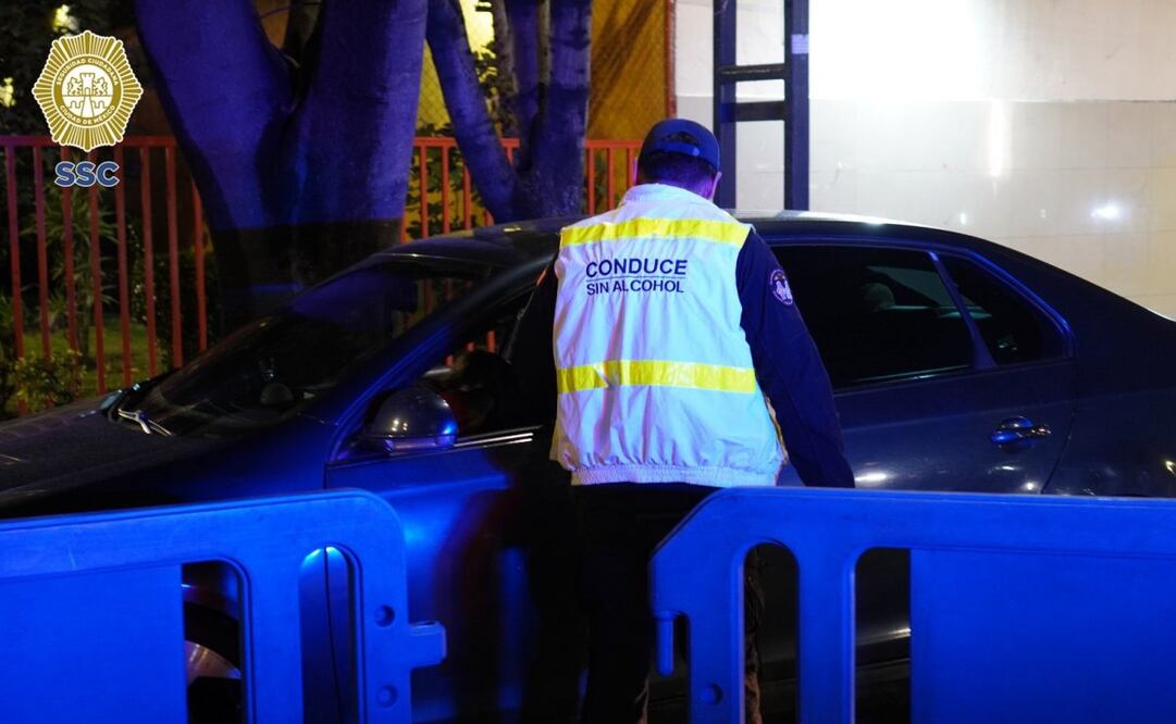 El operativo Conduce Sin Alcohol implementado en las 16 alcaldías durante la temporada decembrina, dejó un aumento de 15% en el número de detenidos (07/01/2025). Foto: X @SSC_CDMX