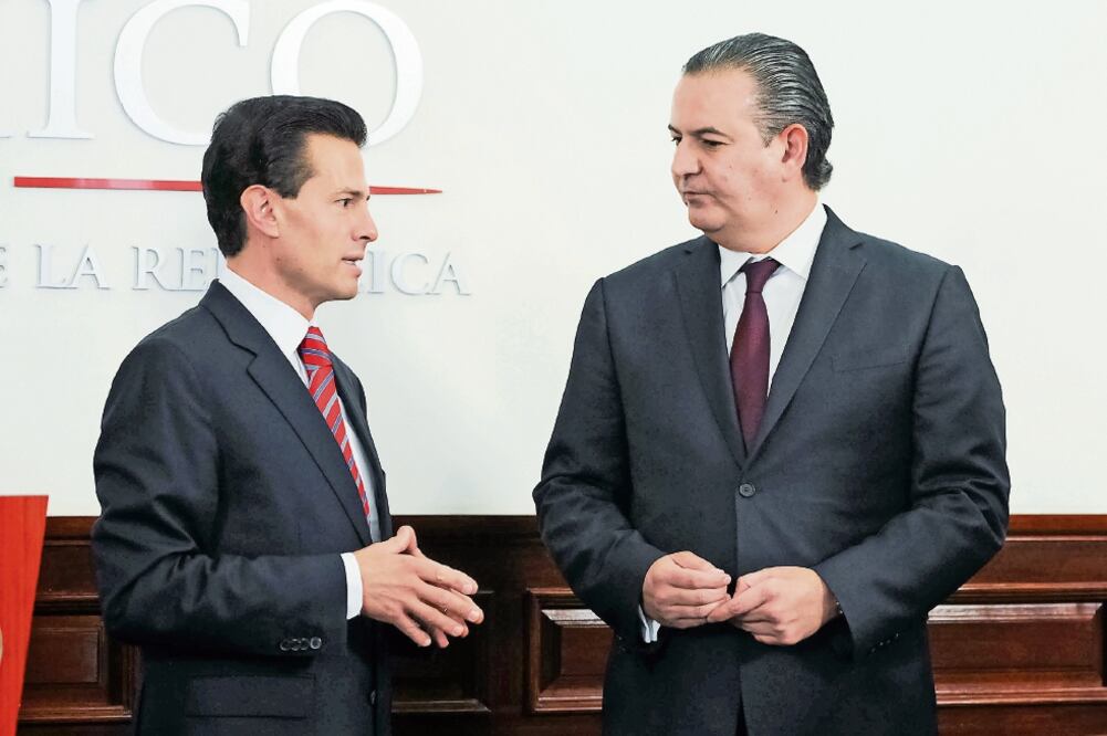 En un acto en Los Pinos, el presidente Enrique Peña Nieto designó a Gerardo Gutiérrez Candiani como el titular del organismo (PRESIDENCIA)