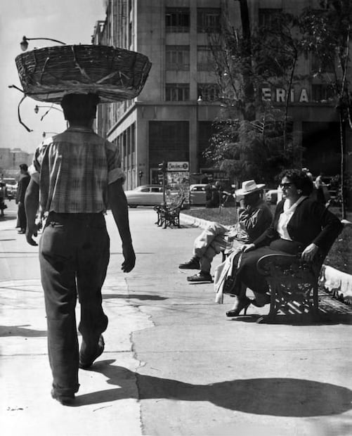 El pan viajaba en la cabeza