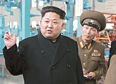 Corea del Norte lanza misíl desde submarino