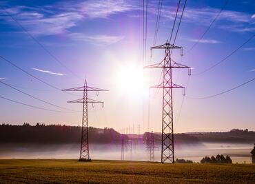 Van 172 amparos de empresas contra cambios de política energética