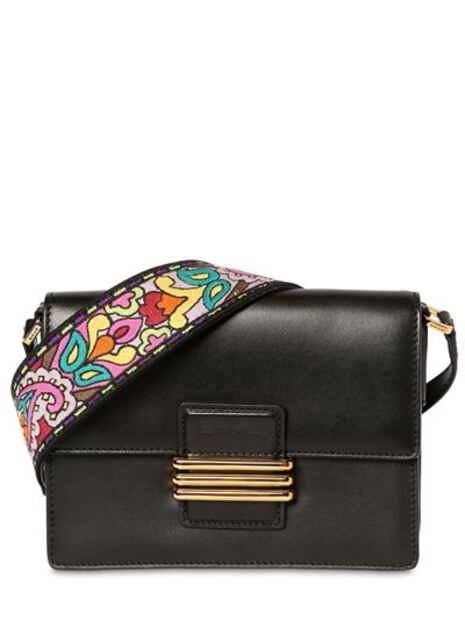 ¿Cuánto cuesta la bolsa Etro de Belinda?