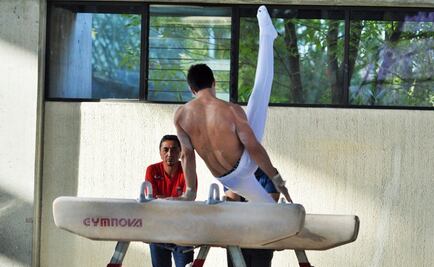 Gimnastas se alistan en campamento del CNAR