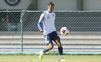 Equipos de Premier League estarían interesados en Roberto Alvarado