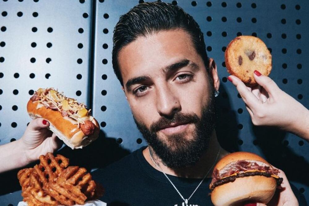 Maluma inauguró su restaurante "Dembow" con comida para todos los gustos. Foto: Instagram @maluma