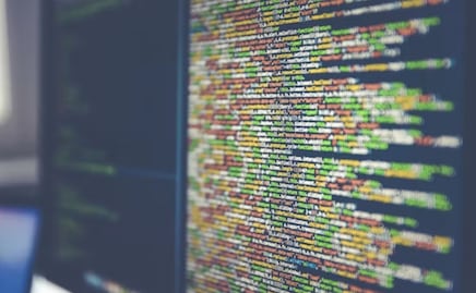 Qué información nunca deberías compartir con un chatbot de IA