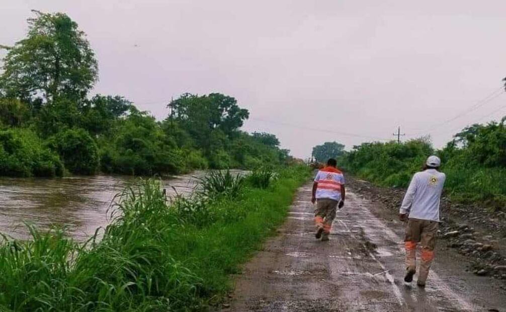 El río que se usa para marcar los límites entre México y Guatemala ha aumentado su caudal, pero este domingo, el afluente se encuentra en sus niveles máximos. Foto: Especial