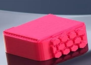 Niño crea dispositivo para evitar muertes por golpe de calor