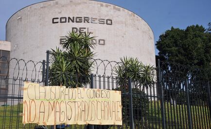 Morena toma congreso en Veracruz; acusa imposición de magistrados