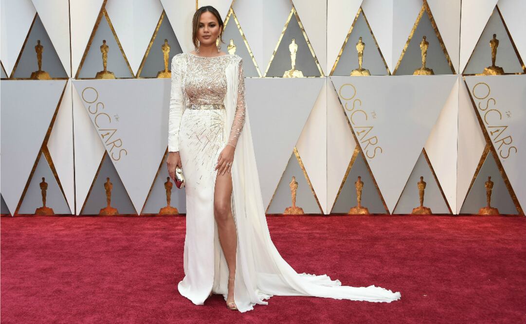 Chrissy Teigen en Zuhair Murad (AFP)
