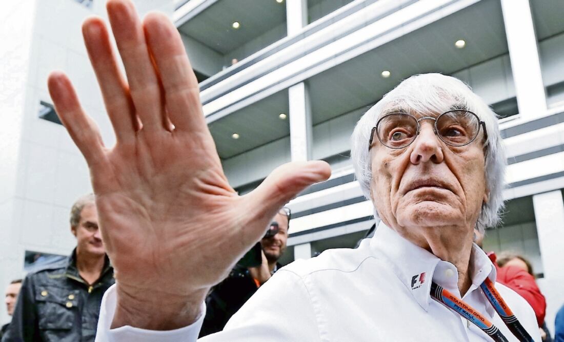 El fin de una era en la máxima categoría se plasma con la salida de Bernie Ecclestone; su sutituto es Chase Carey. (MAXIM SHEMETOV. REUTERS)