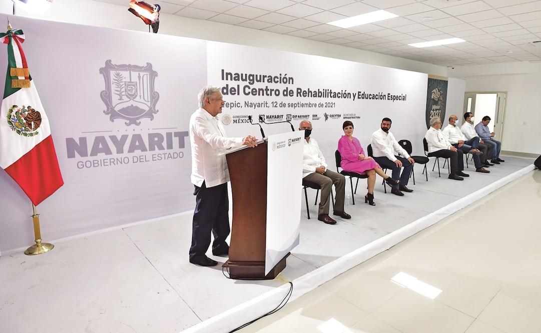 El presidente López Obrador inauguró un Centro de Rehabilitación y Educación Especial en el estado de Nayarit. Foto: Residencia