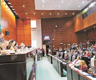 Demanda Muñoz Ledo la renuncia de titular de INM