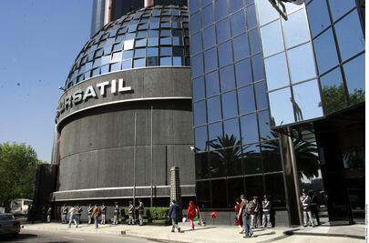 BMV cae 2.47% ante temores por situación en Grecia