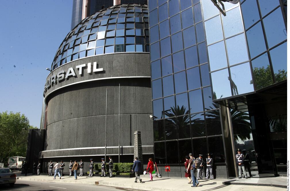 BMV cae 2.47% ante temores por situación en Grecia