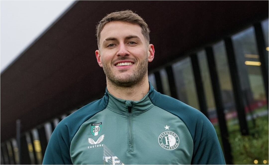 FOTO: Santiago Giménez recibe reconocimiento por gol en la Eredivisie - @Feyenoord