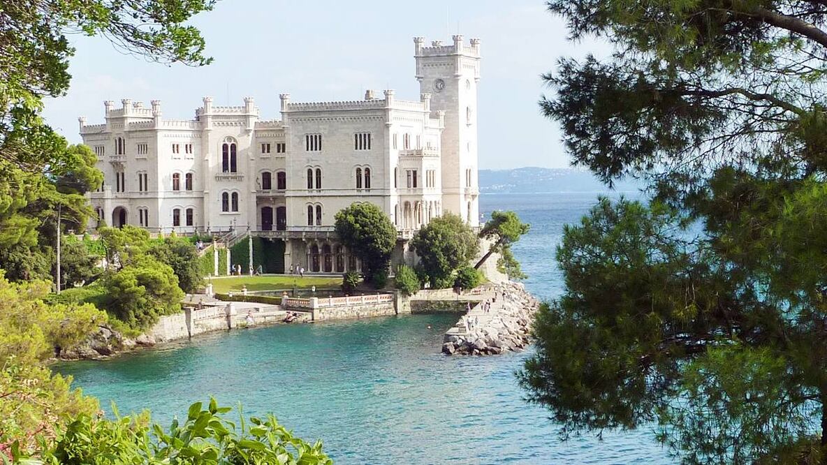 El Castello di Miramare fue convertido en un museo. Foto: Pexels