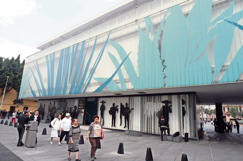 La procuraduría detuvo a 4 sujetos que presuntamente las explotaban (ARCHIVO EL UNIVERSAL)