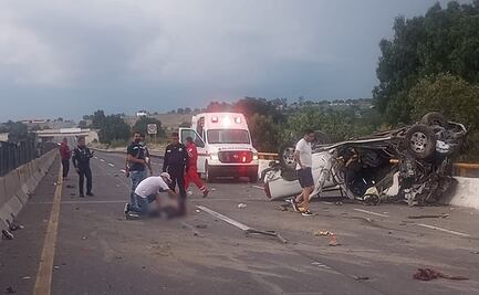 Accidente automovilístico en Circuito Exterior Mexiquense deja 3 muertos 