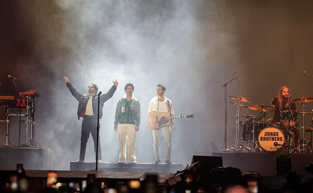 Concierto del grupo estadounidense Jonas Brothers en el festival Tecate Emblema. Foto: Gabriel Pano/ EL UNIVERSAL