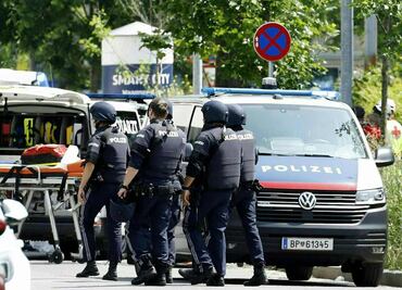 Austria prohibirá que menores de 21 años posean armas; propuesta llega tras el tiroteo que dejó 10 muertos en escuela