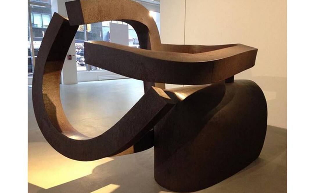 Las piezas expuestas se centran en el uso del espacio como material, así como en la relación entre escultura, arquitectura, entorno y naturaleza. (FOTO: Ordovas Gallery)