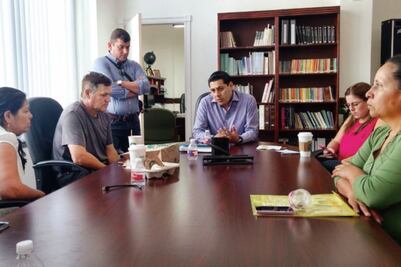 Salen migrantes de hospital en EU; pero quedan detenidos