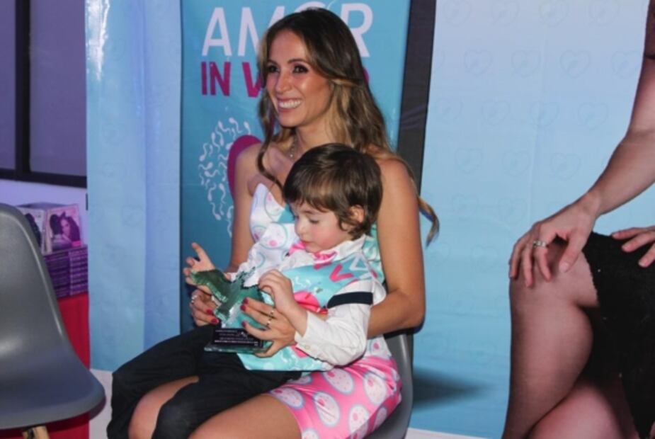 "Amor in vitro: Un milagro de la ciencia”, una guía para padres primerizos 