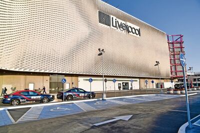 Roban tienda departamental en Perisur, estiman botín en 7mdp