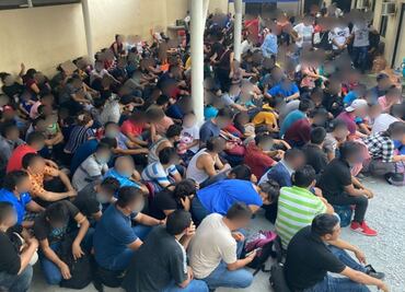 Rescatan a 327 migrantes hacinados en una vivienda de Cadereyta, NL; 120 son menores