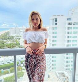 Los looks de Fernanda, la esposa del Canelo Álvarez, en su luna de miel