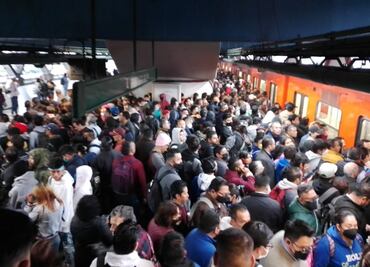 Metro CDMX: Línea 8 y 2 “presentan afluencia alta”; usuarios indican que “no hay movimiento de trenes”